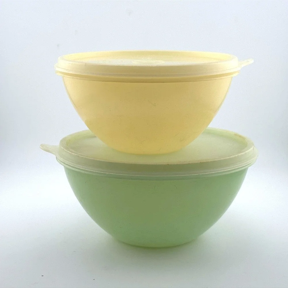 Vintage Tupperware Wonderlier Bowls Set of 2 Yellow Green Pastel Nesting Lids